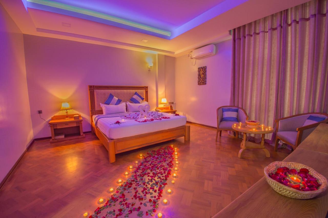 Amayar Nadi Hotel Mandalay Bagian luar foto
